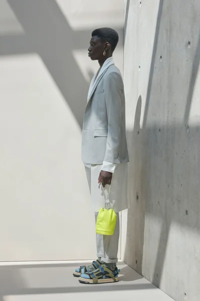 Look 8